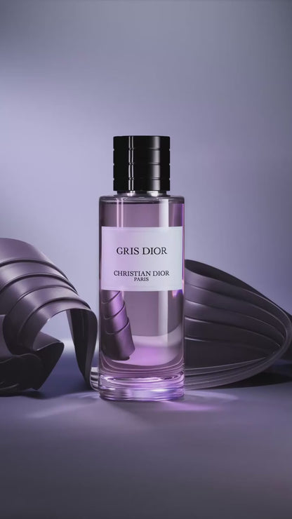 🌫️ Gris Dior – Luxury Floral Elegance 🌸 غريس ديور – أناقة زهرية فاخرة